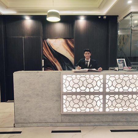 Hotel Almora Sky Near By Delhi International Airport With - Free Airport Pickup And Drop New Delhi Ngoại thất bức ảnh