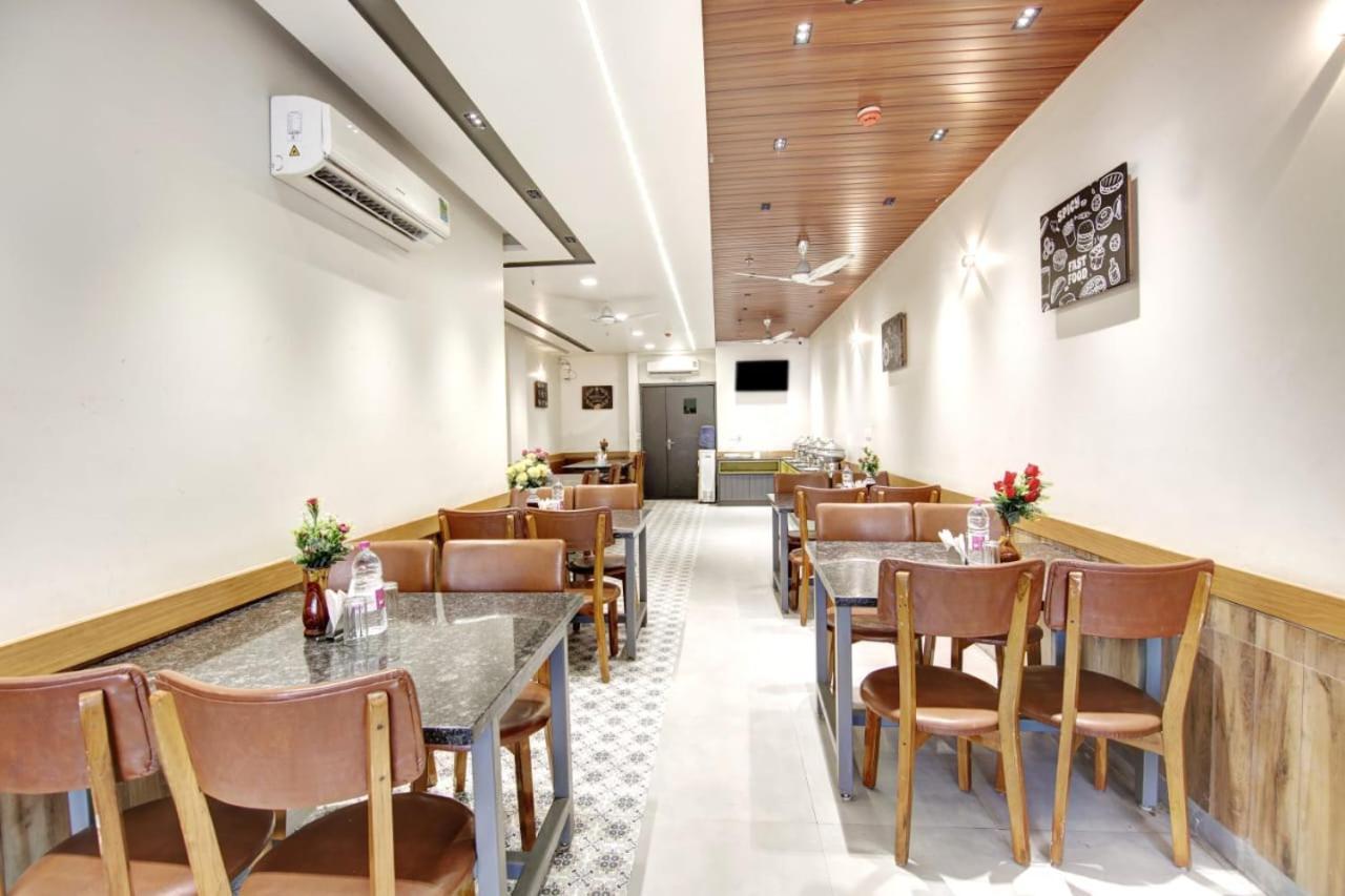Hotel Almora Sky Near By Delhi International Airport With - Free Airport Pickup And Drop New Delhi Ngoại thất bức ảnh