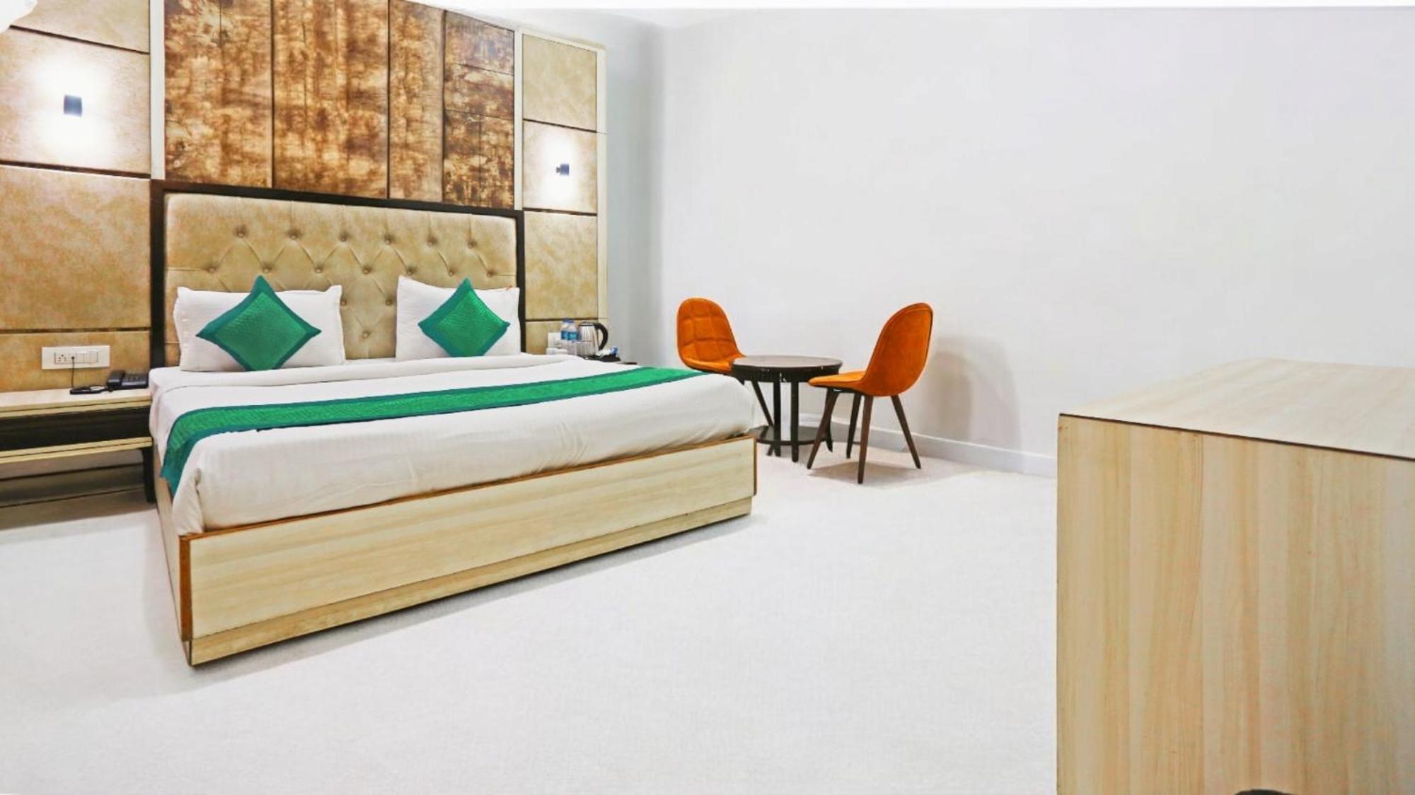 Hotel Almora Sky Near By Delhi International Airport With - Free Airport Pickup And Drop New Delhi Ngoại thất bức ảnh