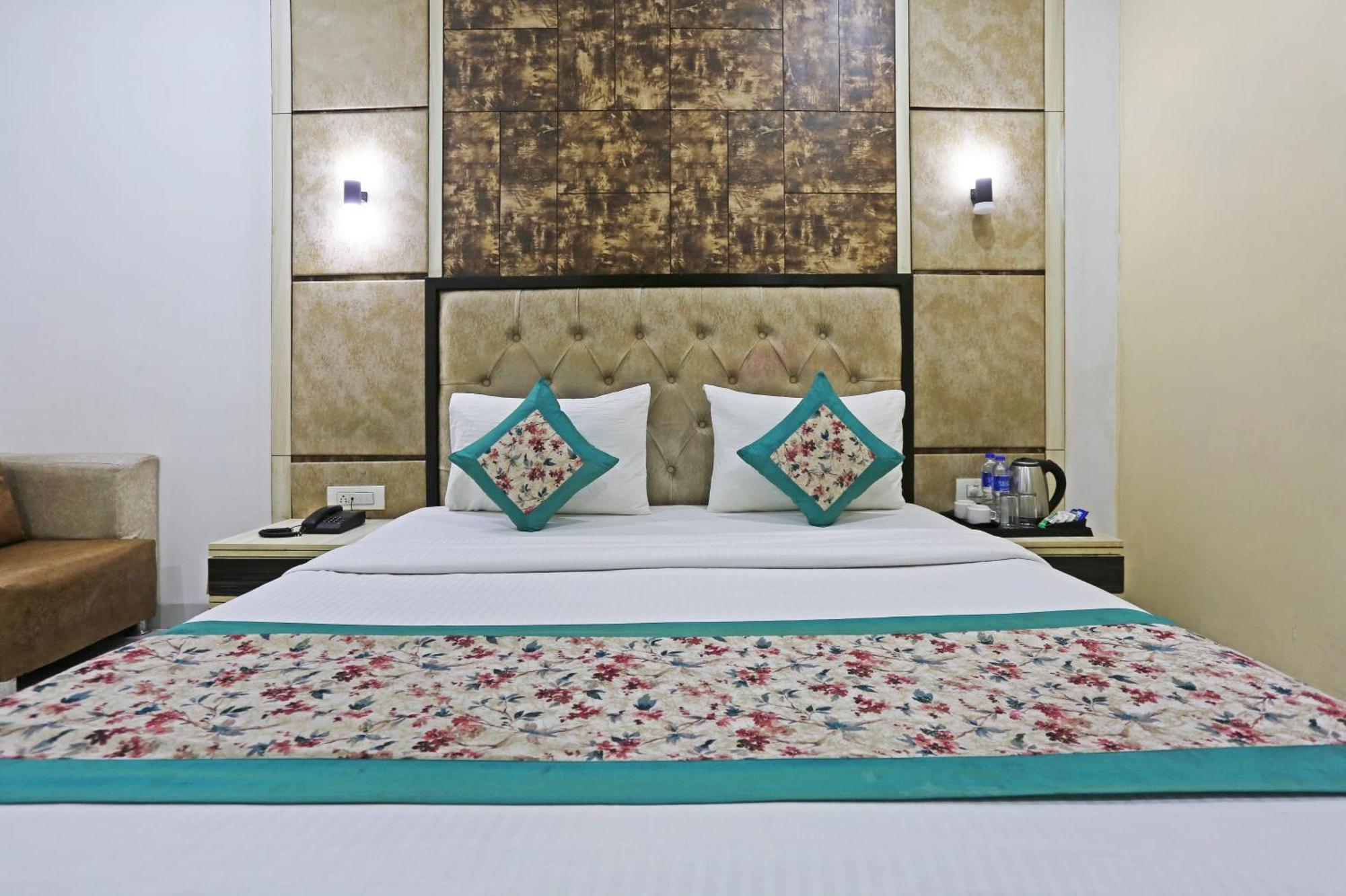 Hotel Almora Sky Near By Delhi International Airport With - Free Airport Pickup And Drop New Delhi Ngoại thất bức ảnh