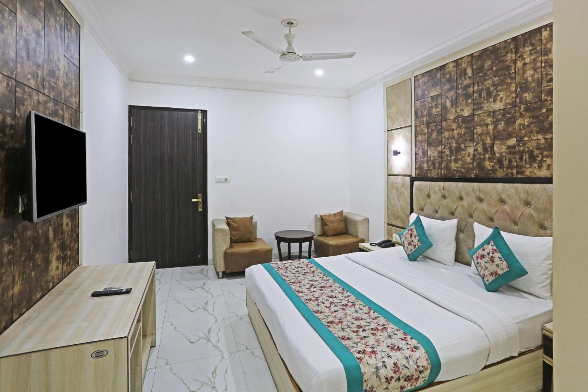 Hotel Almora Sky Near By Delhi International Airport With - Free Airport Pickup And Drop New Delhi Ngoại thất bức ảnh